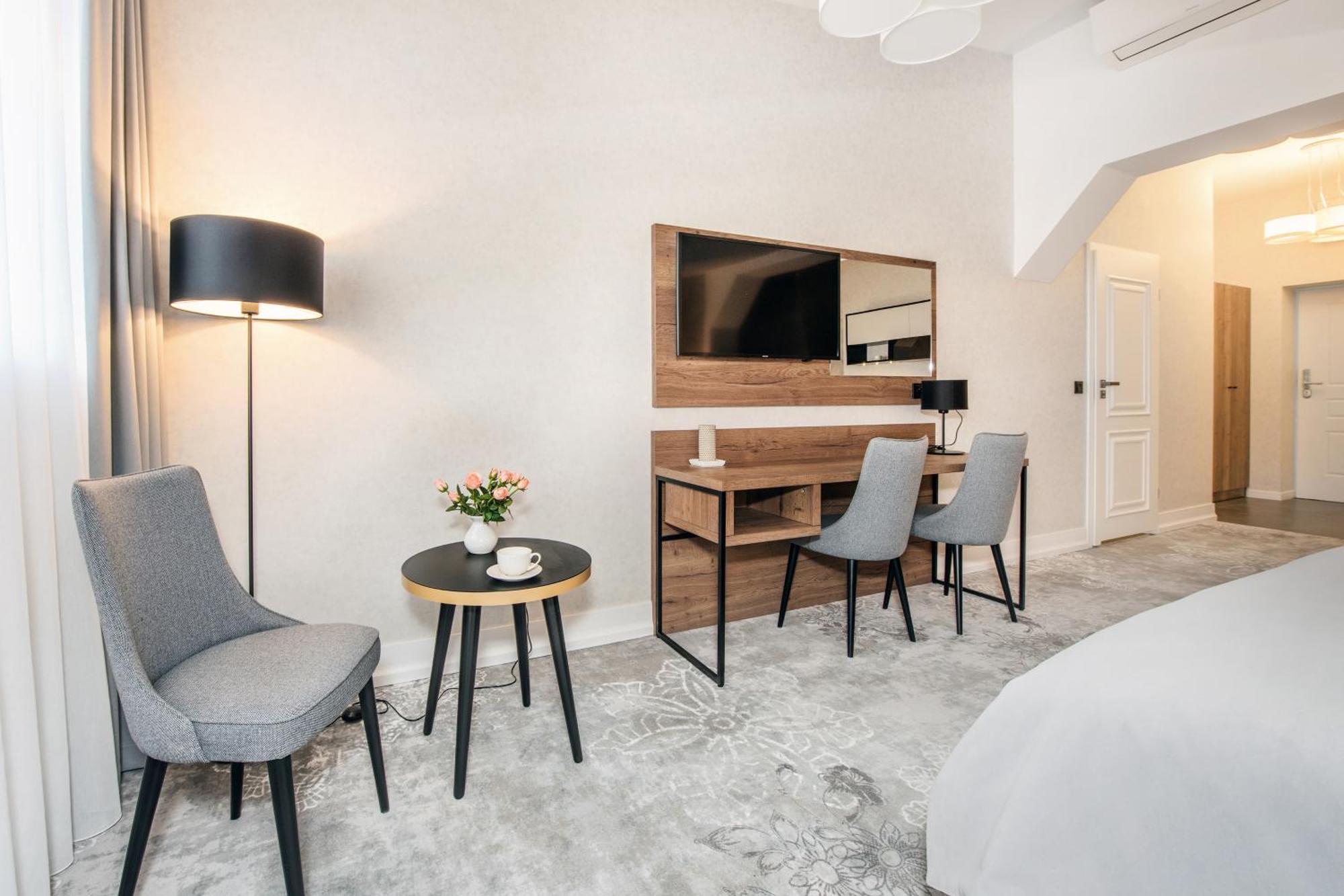 Vinfort 3* Krakow