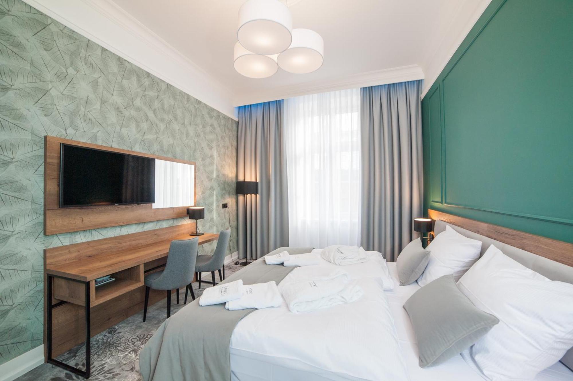 Vinfort 3* Krakow